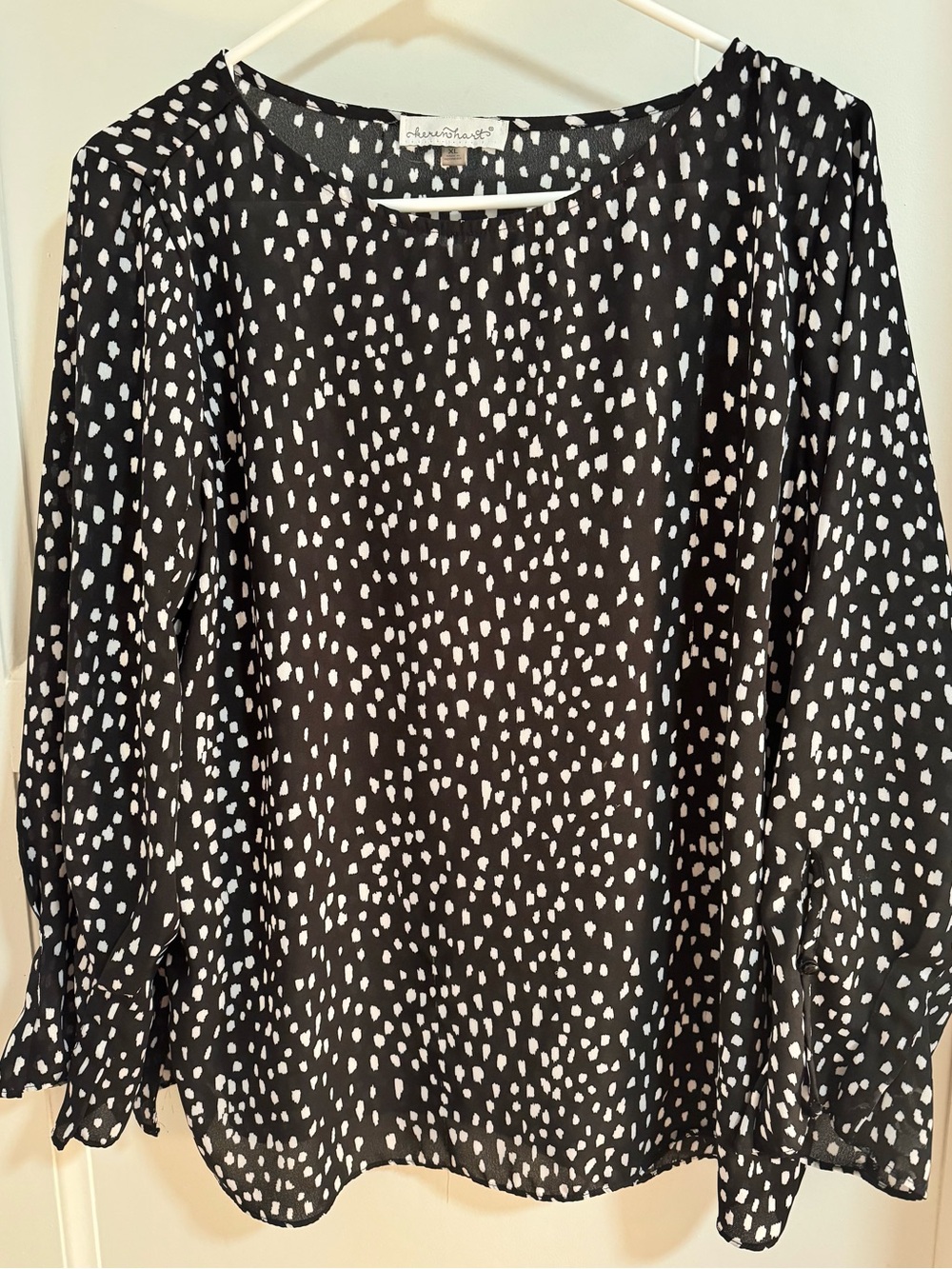 Keren Hart Black and White Spot Print Long Sleeve Blouse